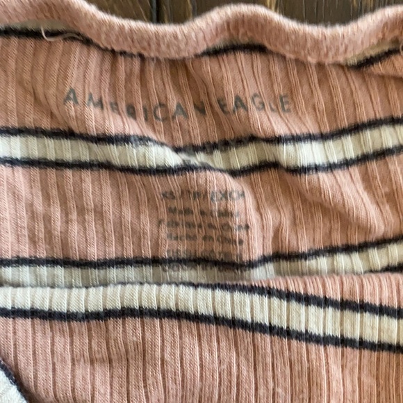 Crop top - Picture 2 of 2